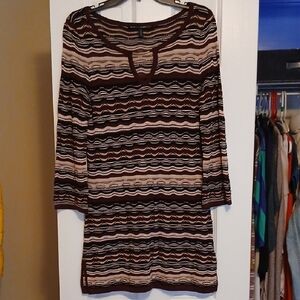 White House Black Market Burgundy and Cream Knit Tunic - Lamé